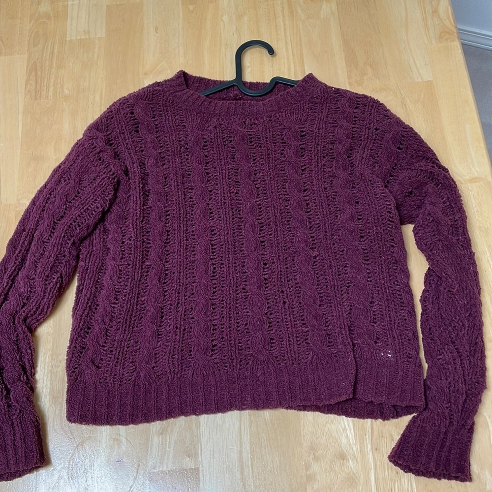 Maroon cable knit sweater